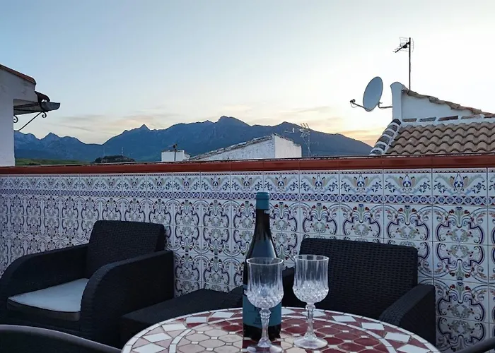 Casa Blanca W Sercu Andaluzji / Finca / Village House