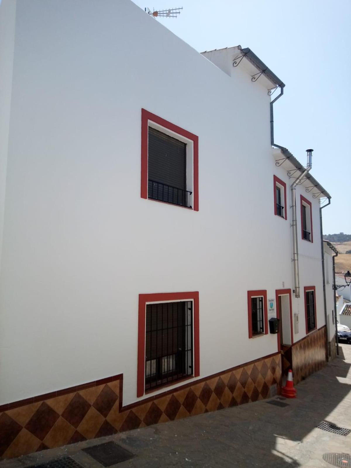 Casa Blanca W Sercu Andaluzji / / * Montecorto